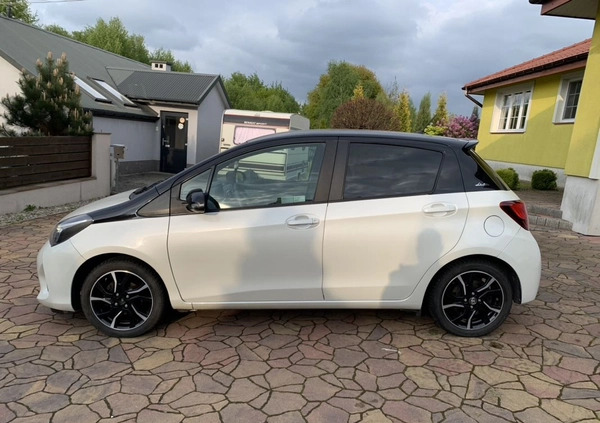Toyota Yaris cena 49000 przebieg: 167000, rok produkcji 2017 z Bochnia małe 326